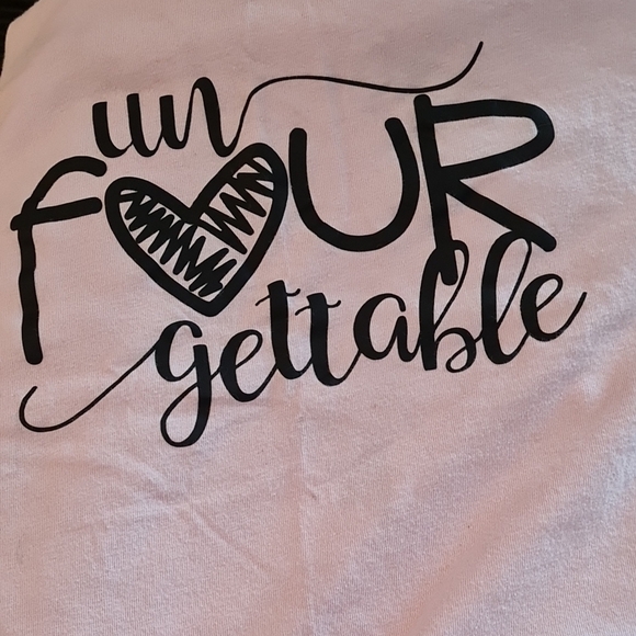 Light Pink Bella Canvas Crew Neck T-Shirt, 3T, Very Good Used Condition - Picture 4 of 4